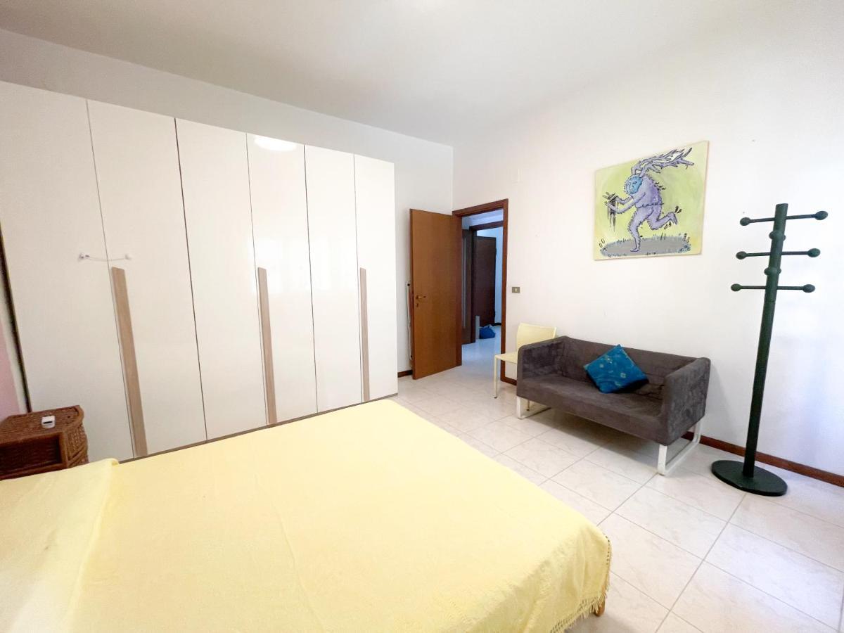 Ferienwohnung Ondamare Pescara Exterior foto